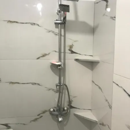 Roisin Apartment Sarandë